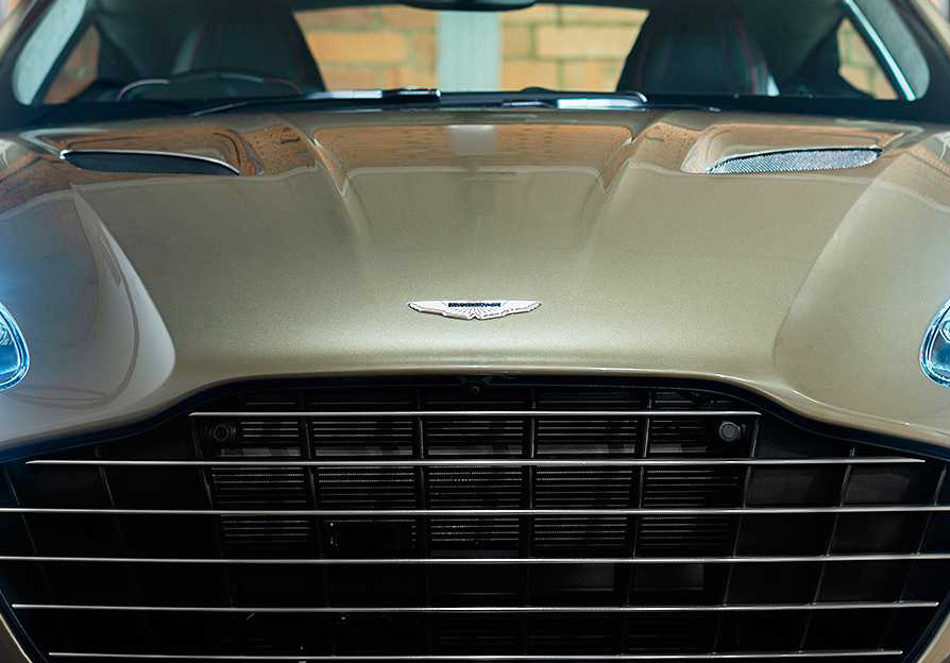 Aston Martin-2