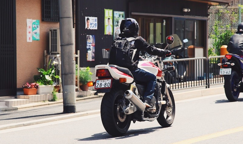 Motos-3
