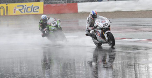 superbikes pitstop lluvia