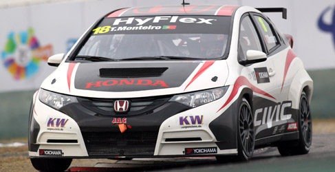 Tiago Monteiro en Shangai