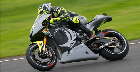 rossi test motogp yamaha