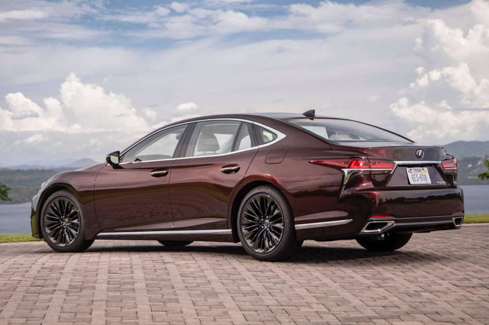 LS 500 lateral