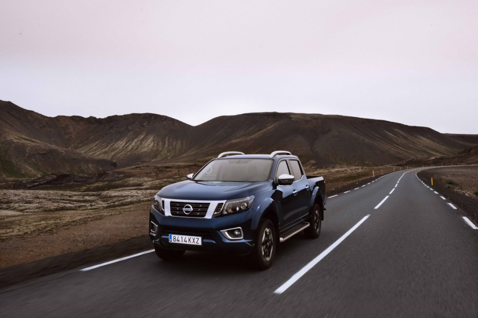 Navara frontal