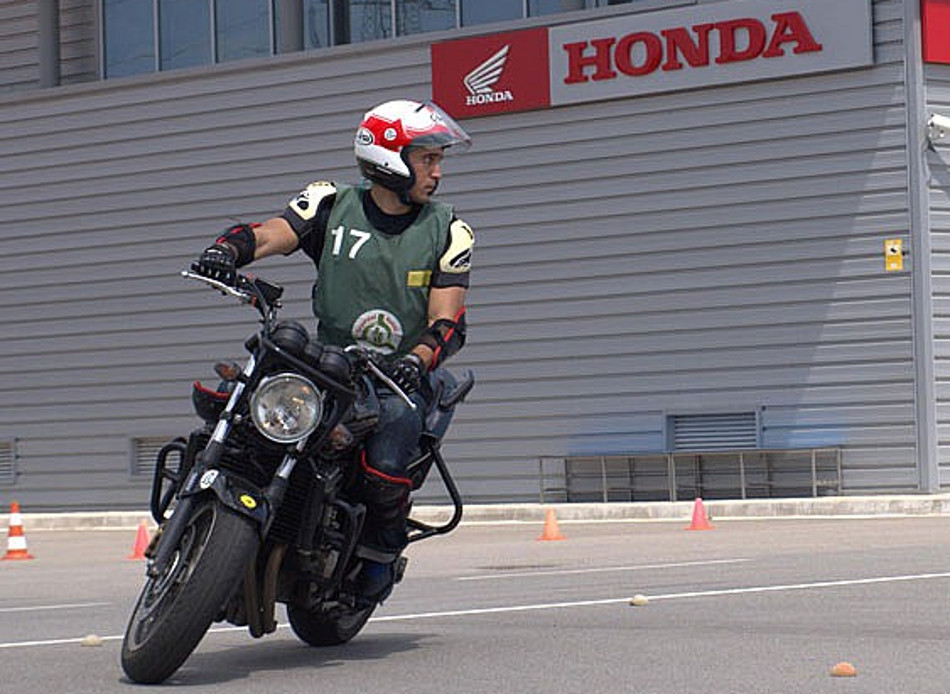Motos-3