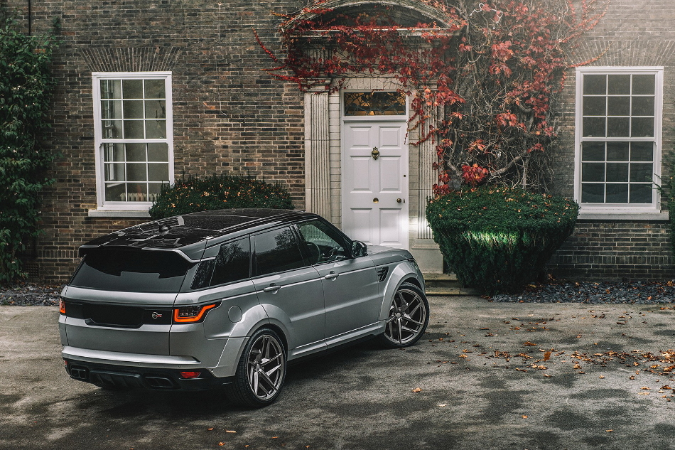 Range Rover posterior