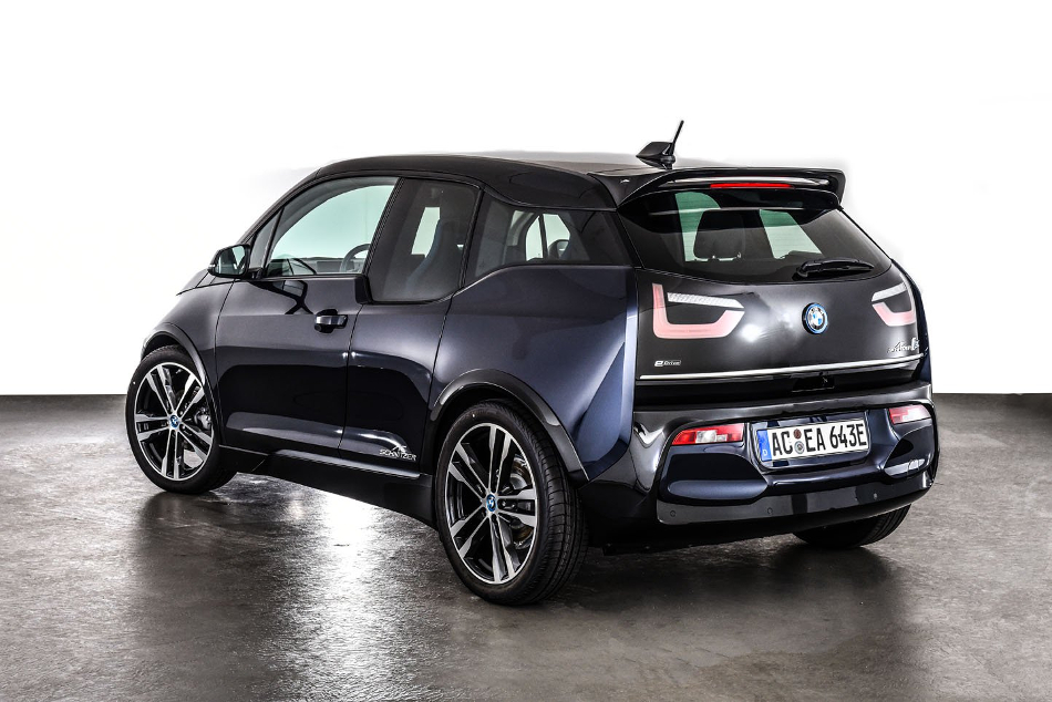 BMW i3s posterior