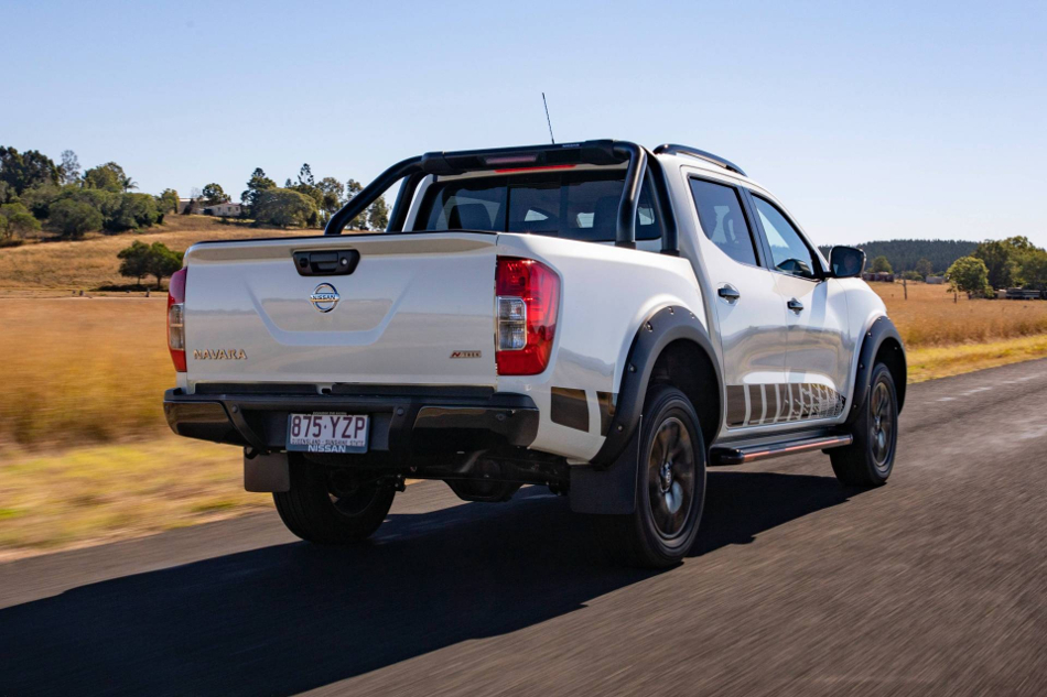 Navara N-Trek posterior