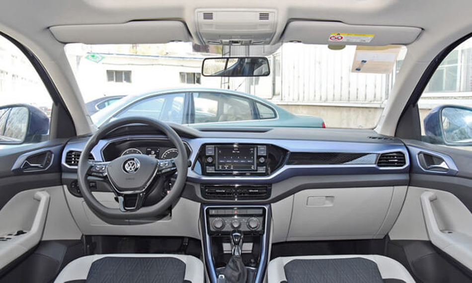 VW Tacqua interior