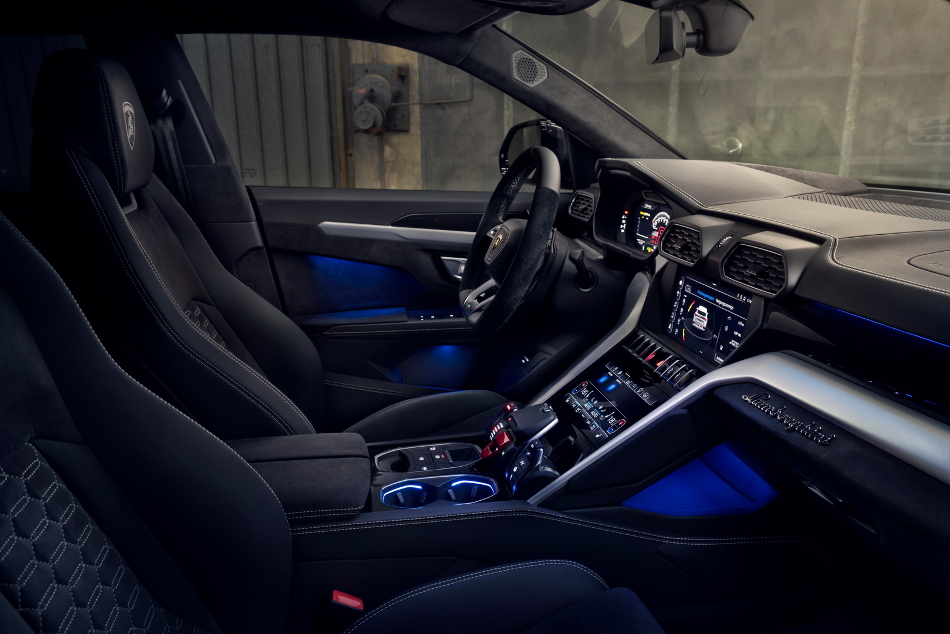 Urus Novitec interior