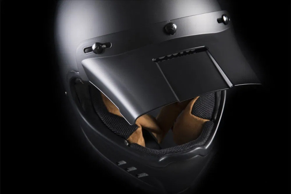 Casco-3