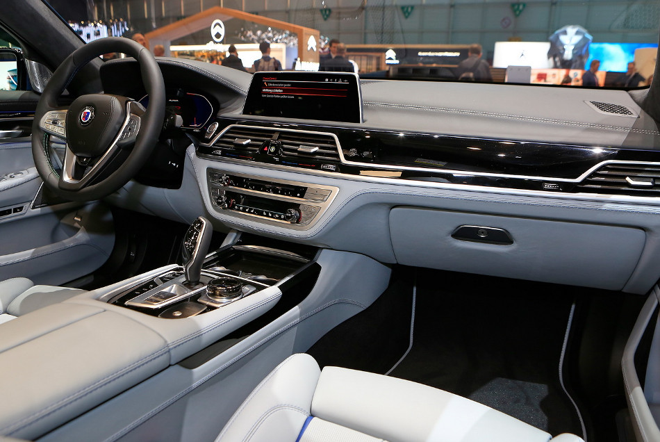 Alpina-4