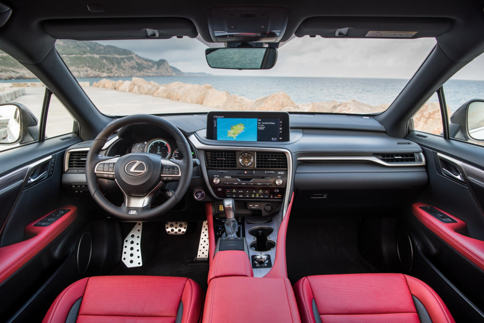 Lexus RX interior