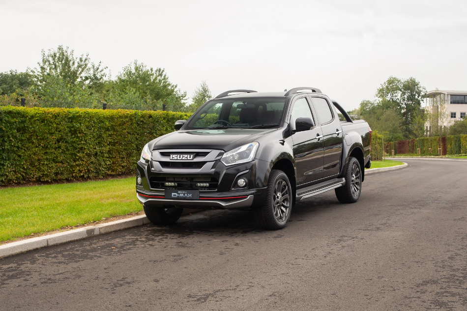 D-Max Blade frontal