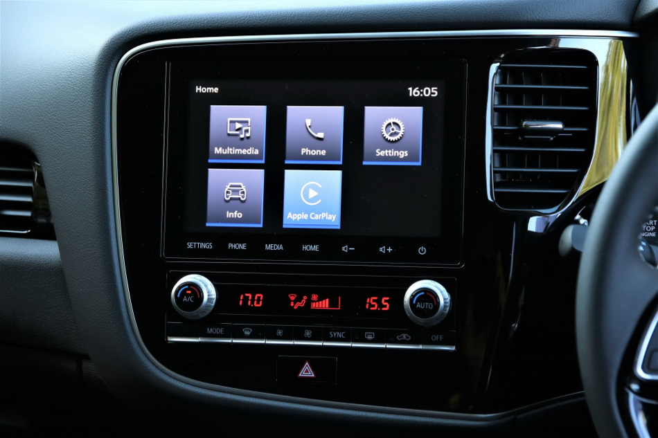 Outlander multimedia