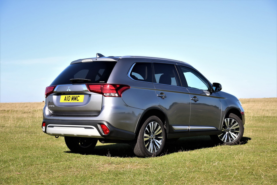 Mitsubishi Outlander posterior