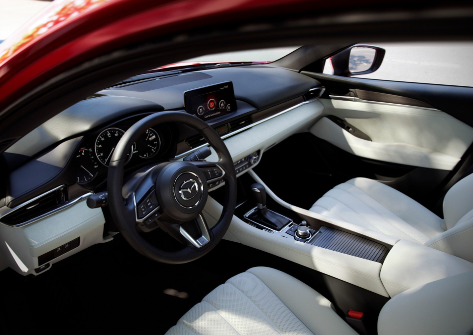 Mazda6 foto 2
