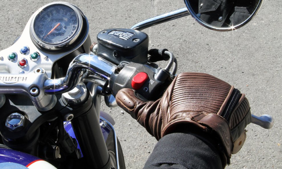 Motos-3