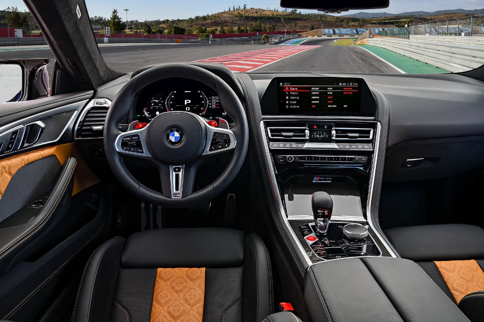 M8 Coupe interior