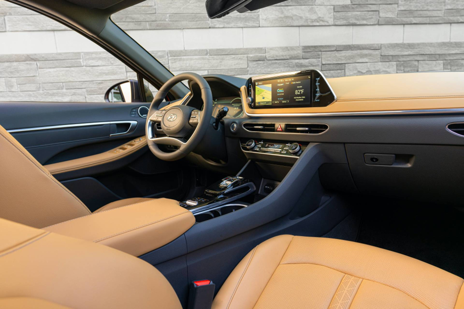 Sonata interior