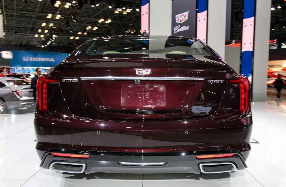 Cadillac-4