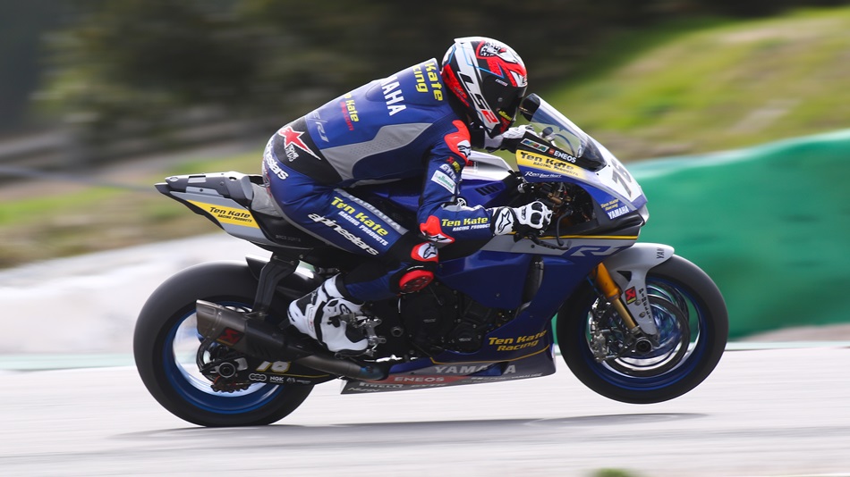 Loris Baz
