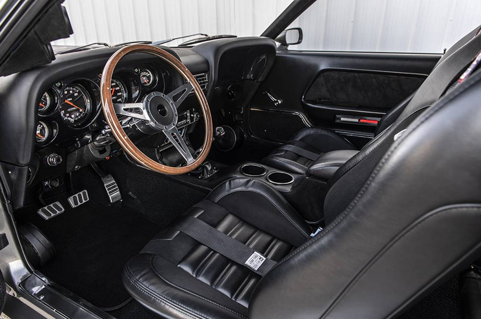 Mustang-3