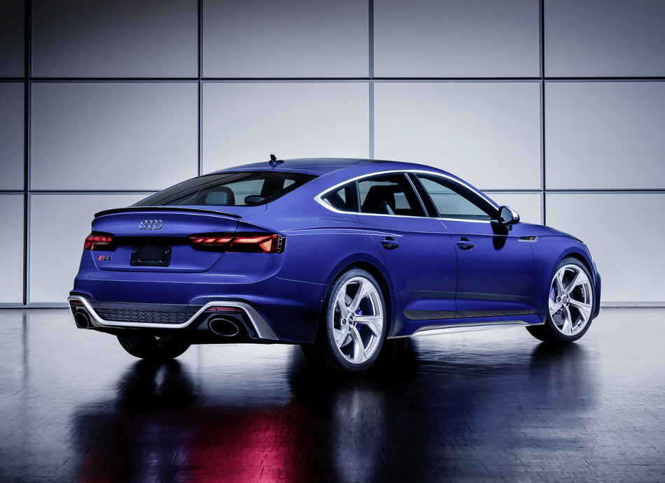 Audi-3