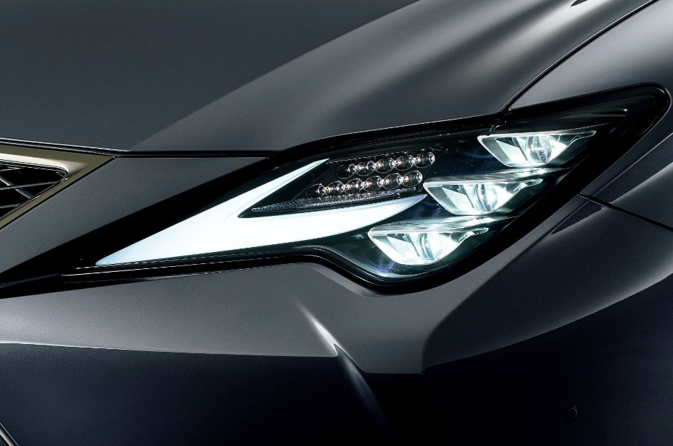 lexus-2