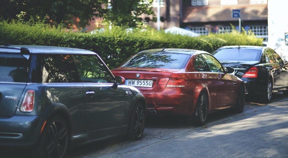 Todo sobre las peculiaridades de comprar repuestos de coche online