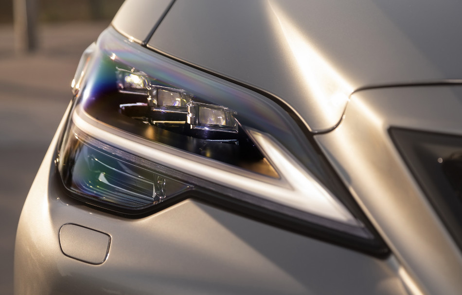 Lexus-1