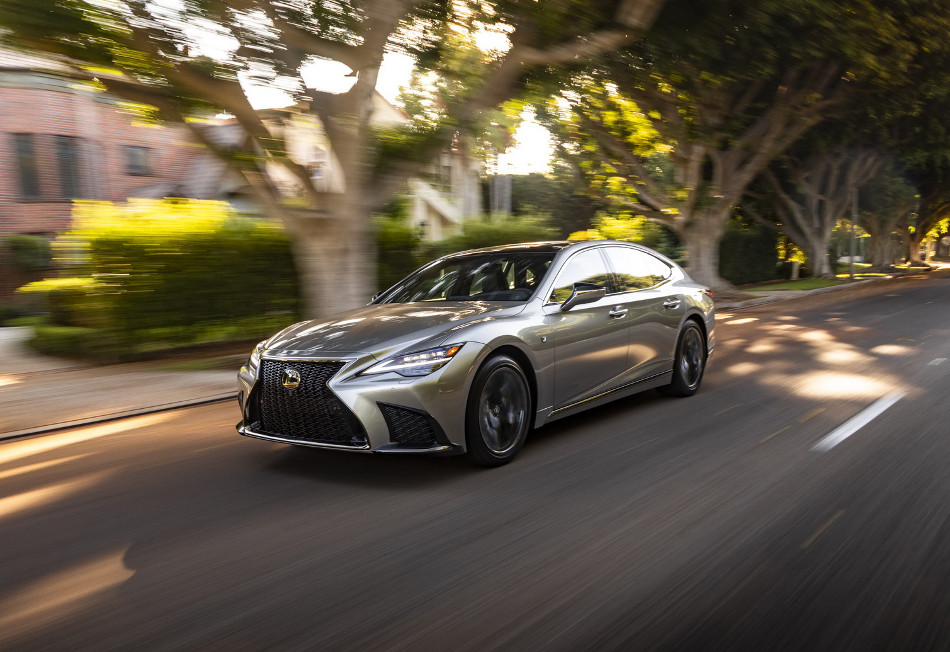 Lexus-5
