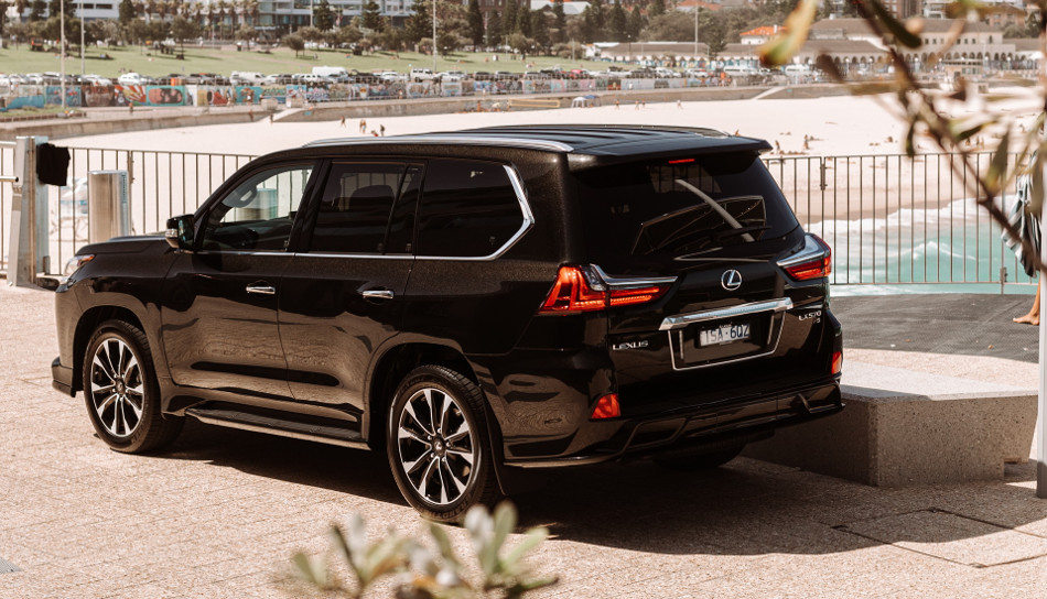 Lexus-4