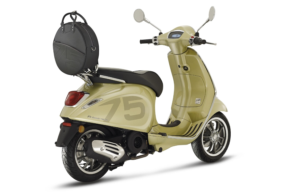 Vespa 4