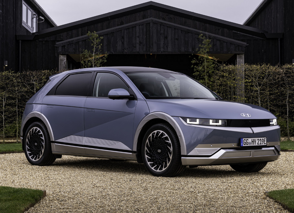 Ioniq-1