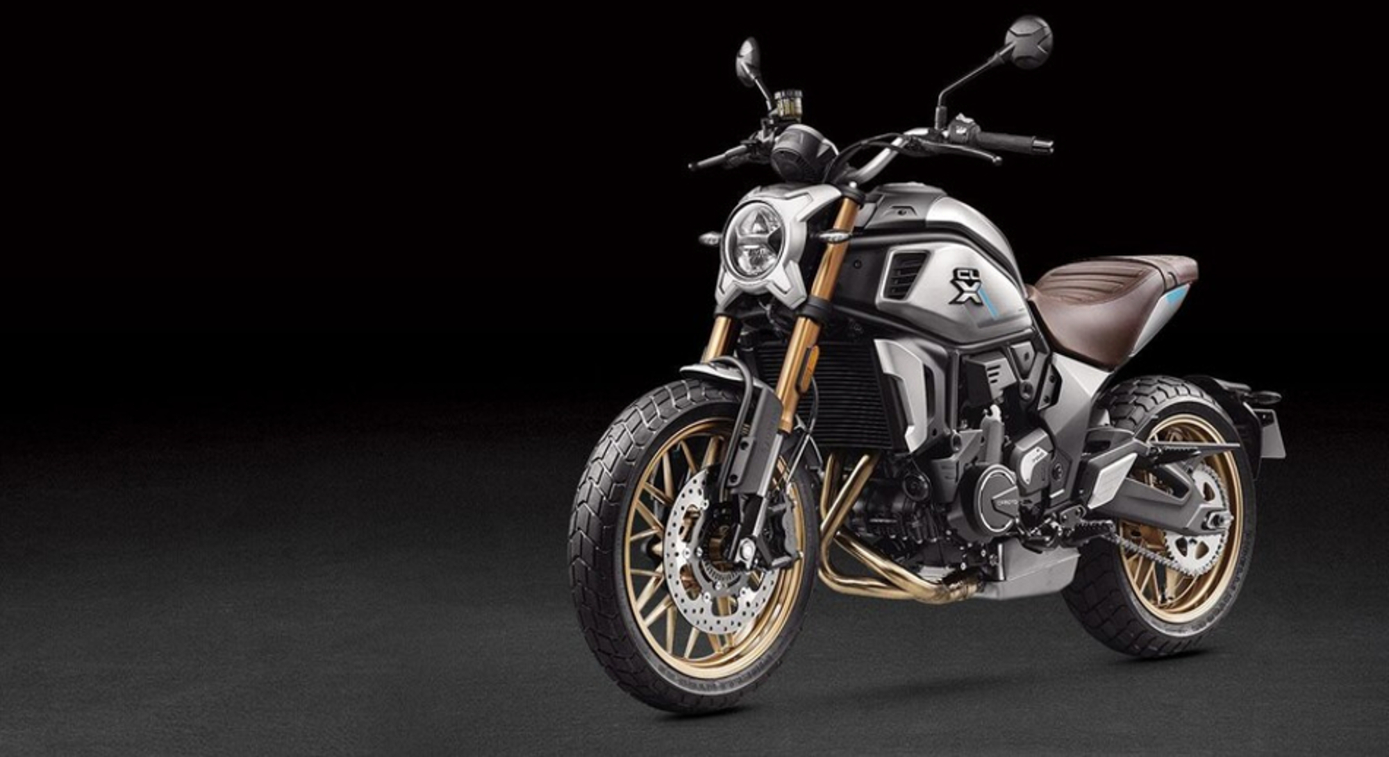 Ya está aquí la nueva CF Moto 700 CLX Heritage Motor y Racing