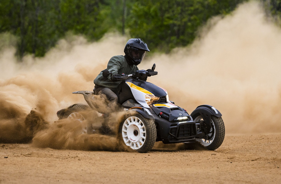 Canam-4