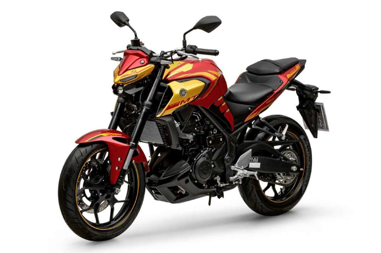 Nueva Yamaha MT03 Iron Man Edition Motor y Racing
