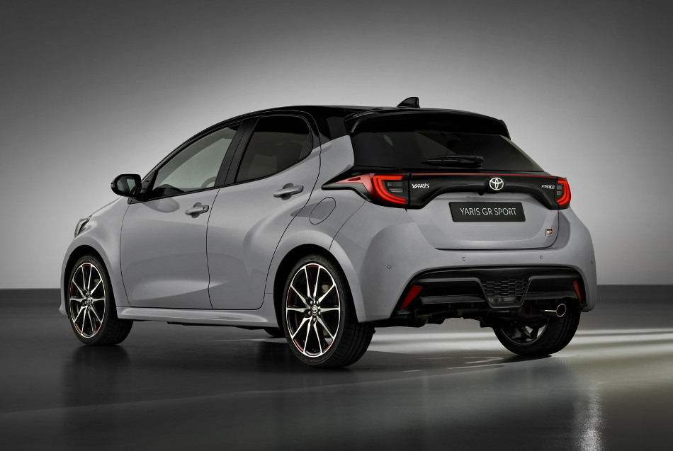 Yaris-3