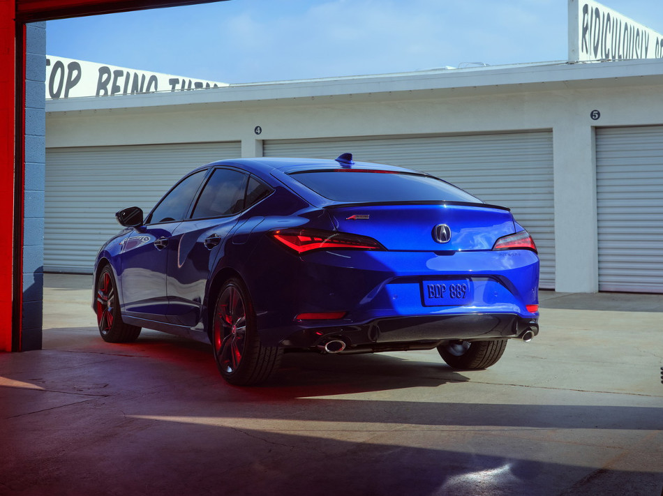 Acura-4