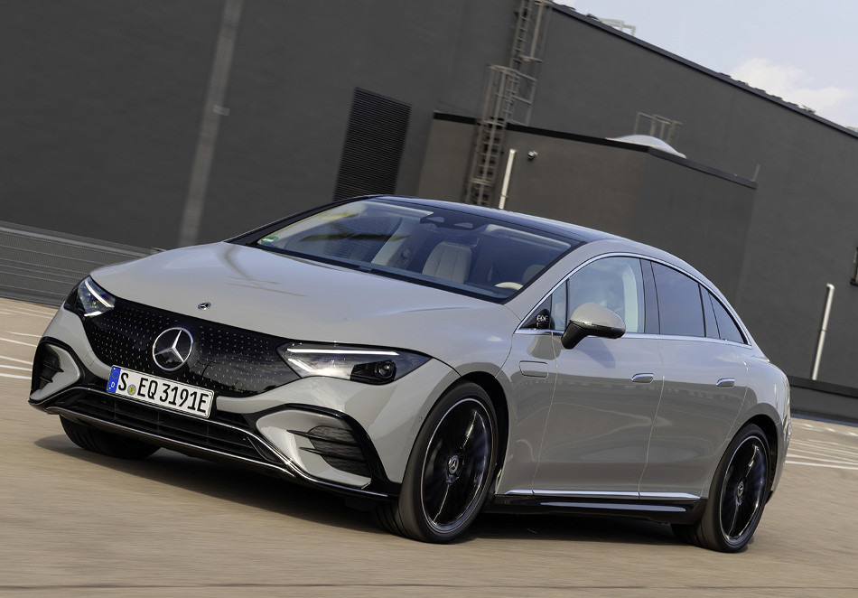 Mercedes EQE-1