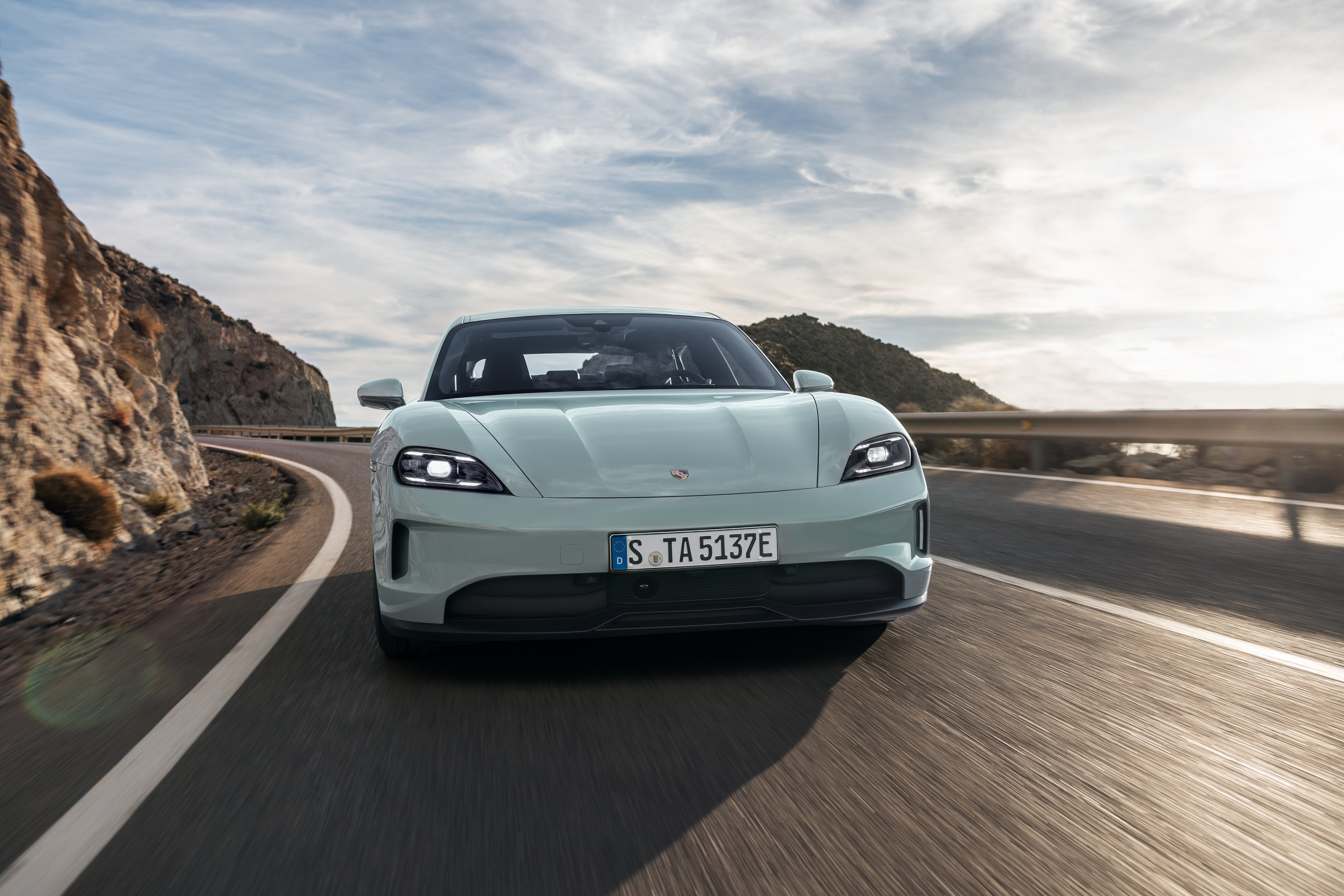 Porsche – Taycan