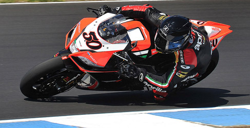 guintoli race1 p island