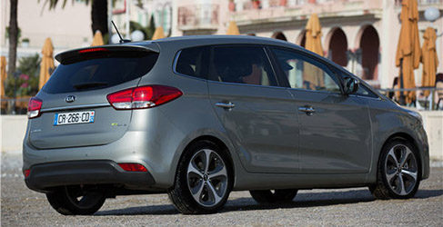 Kia Carens Trasera