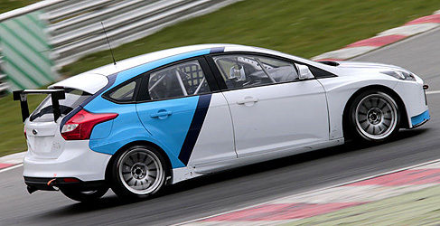 Robb Holland prueba el Ford Focus