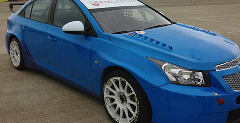Pepe Oriola con su Cruze