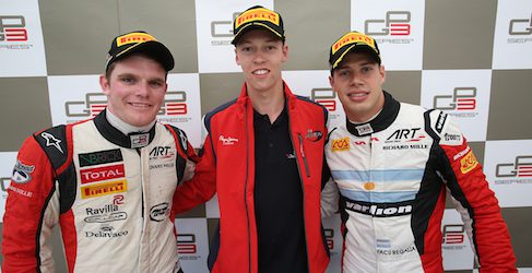 Kvyat, Daly y Regalia en rueda de prensa