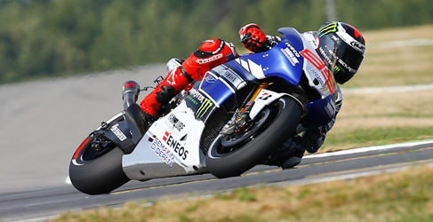 previo yamaha silverstone