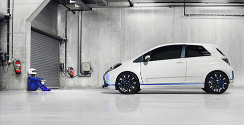 Toyota Yaris Hybrid-R