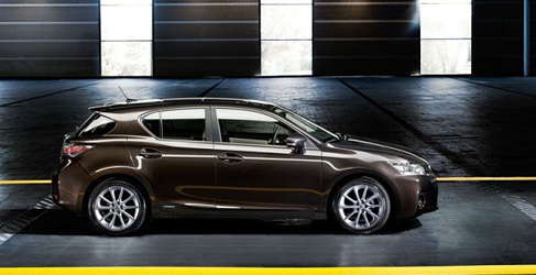Lexus CT200h