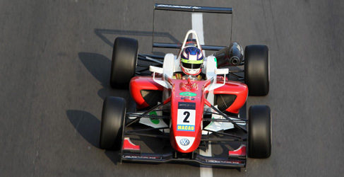 renault f3 signature